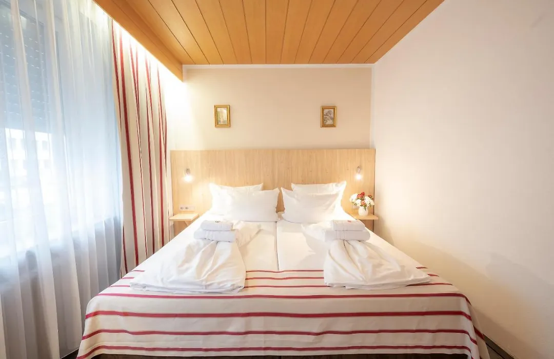 Hotel Astoria Stuttgart City-1